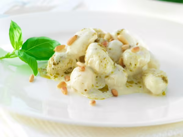 Gnocchi se zeleným pestem