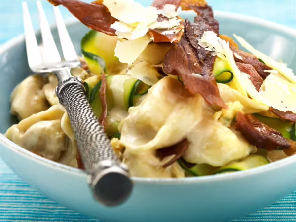Krémové tortellini s „modrým sýrem“